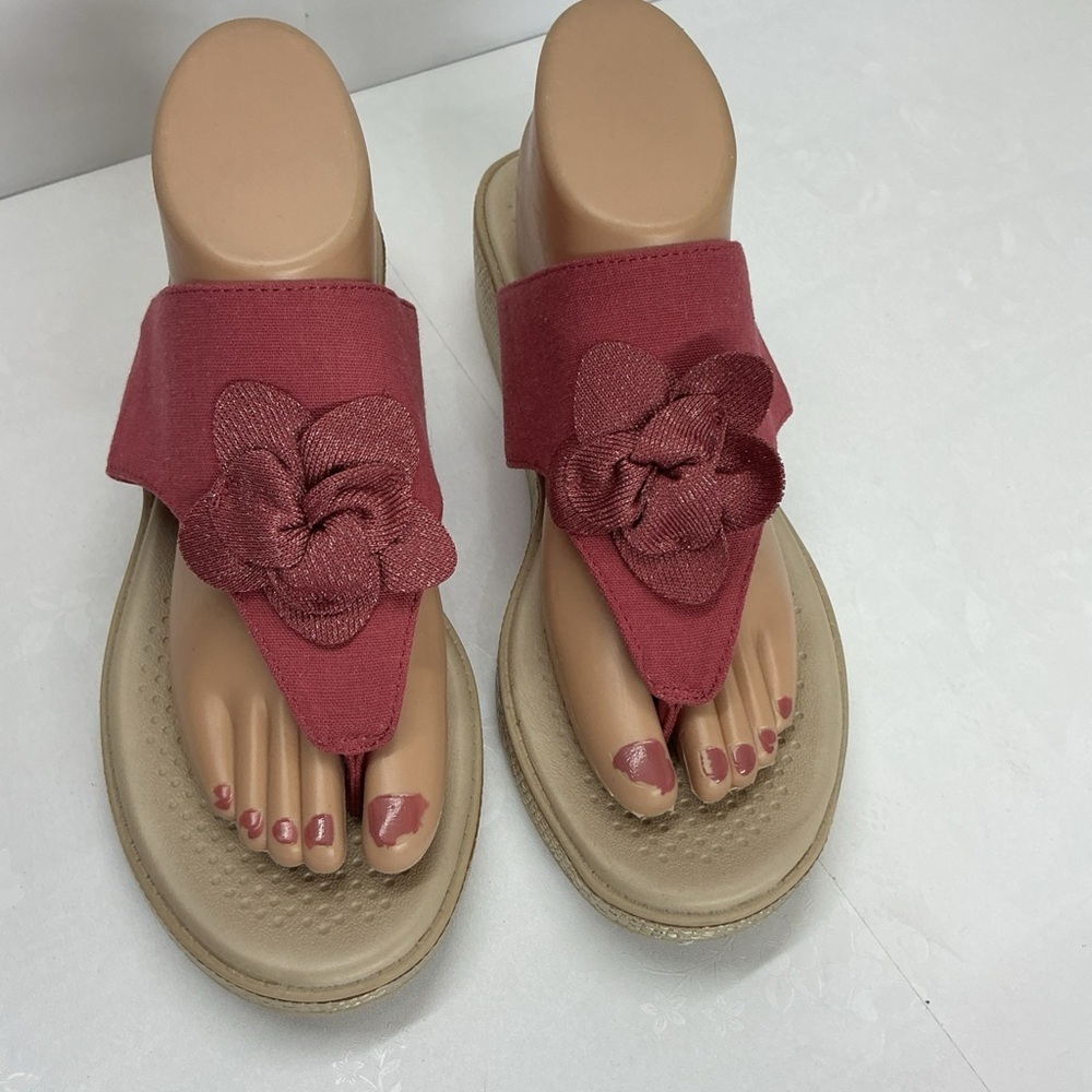 Life Stride Red Floral Sandals